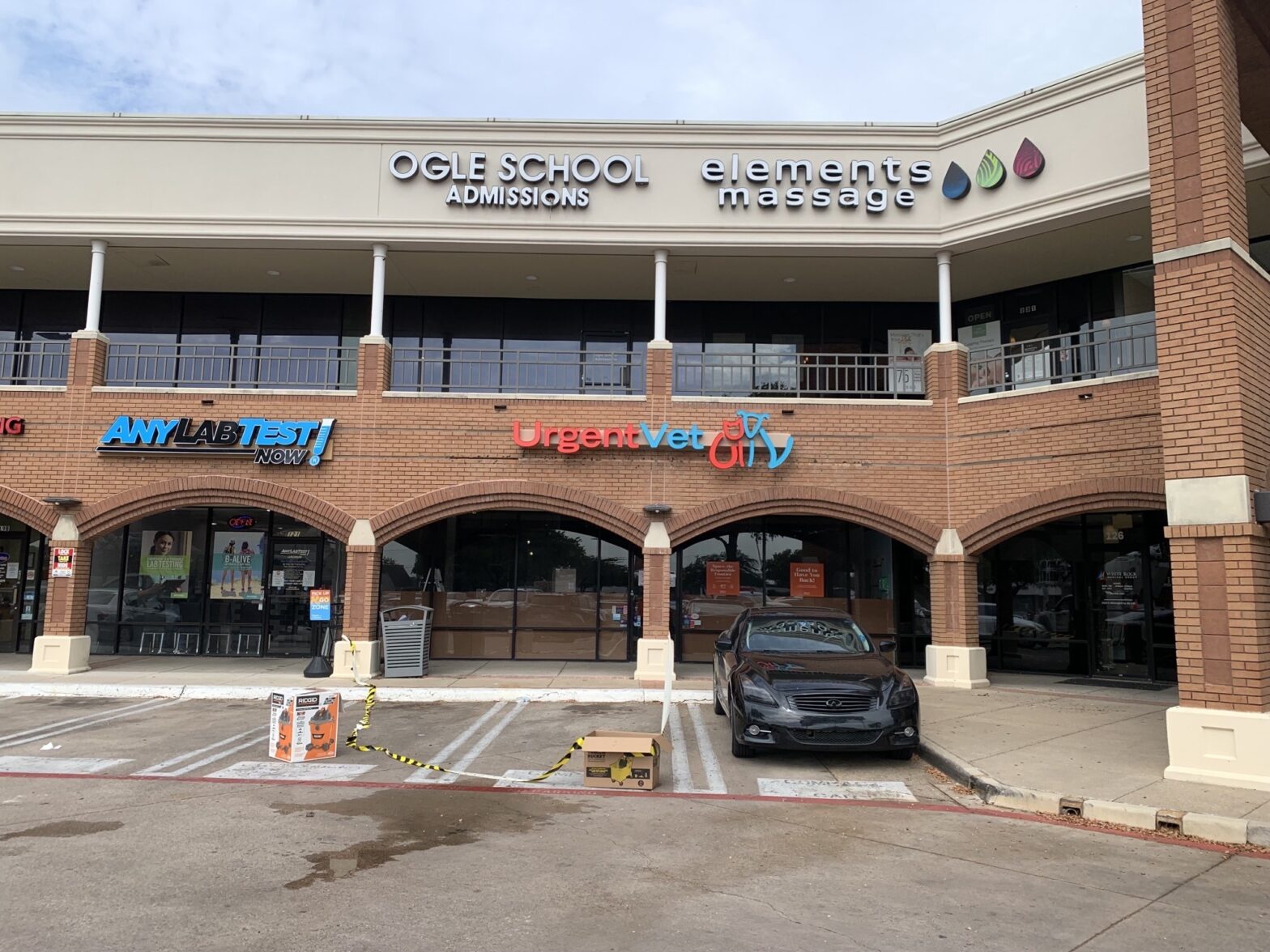 Featured image for post: Two New UrgentVet Locations Bring Innovative Pet Care Solutions to Dallas